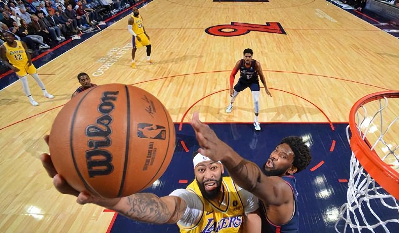 NBA比分直播湖人造本赛季最惨输球夜 大帝整活三双收拾詹眉...